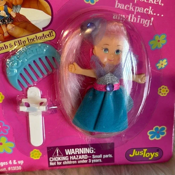 Flatsy Posable Doll with Comb - Pink and Blue - Picture 2 of 6